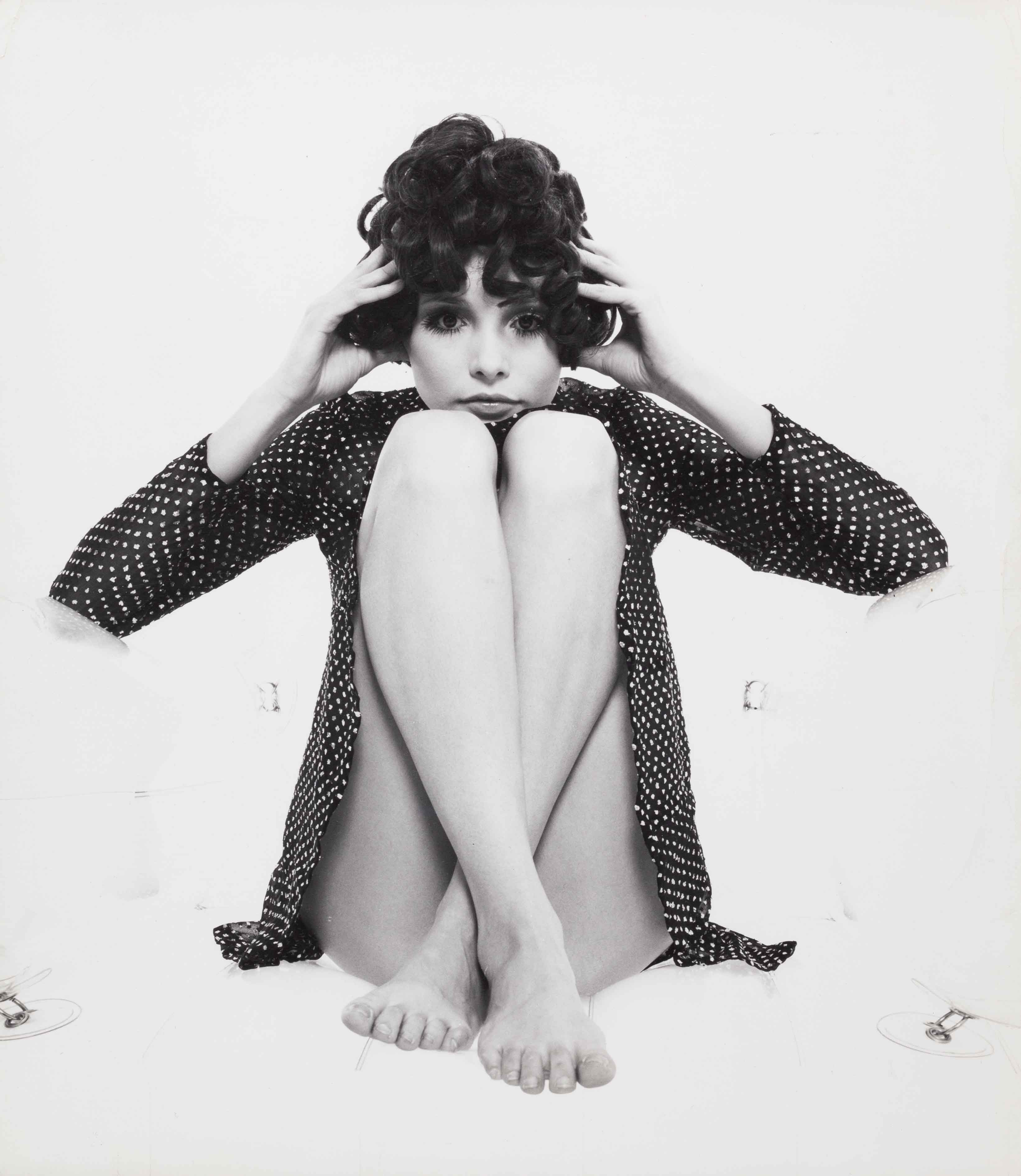 100x100 by OstLicht Auction