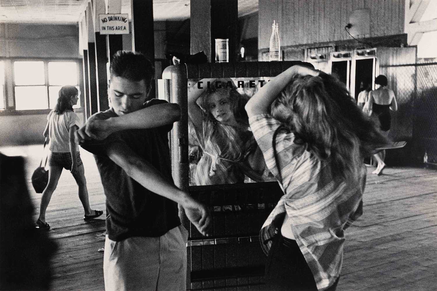 Lot 163 - BRUCE DAVIDSON (*1933)