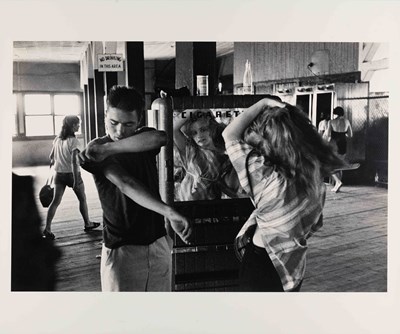 Lot 163 - BRUCE DAVIDSON (*1933)