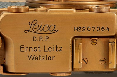 Lot 36 - Leica IIIa + MOOLY Gold Set