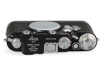 Lot 51 - Leica IIIf Black + Leicavit 'US Navy'