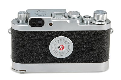 Lot 54 - Leica IIIg + Leicavit + Summicron 2/35mm 'ELC Midland'