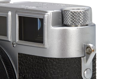 Lot 74 - Leica M3 Nr. 700003 'Willi Stein'