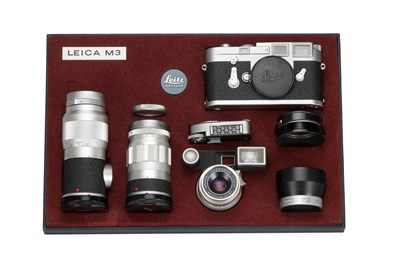 Lot 80 - Leica M3 Presentation Outfit