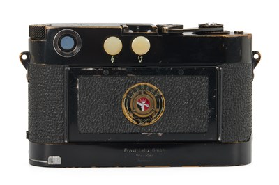 Lot 82 - Leica MP Black Paint + Summicron 2/5cm 'Eric Schaal'