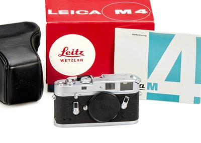 Lot 89 - Leica M4 Chrome