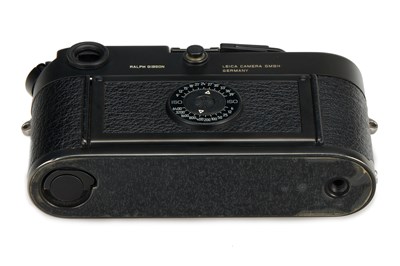 Lot 95 - Leica M6 Black 10404 'Ralph Gibson'