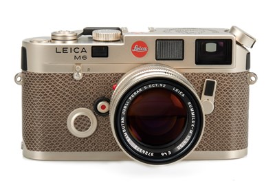 Lot 96 - Leica M6 Platinum 'Sultan of Brunei Silver Jubilee',  Number 1