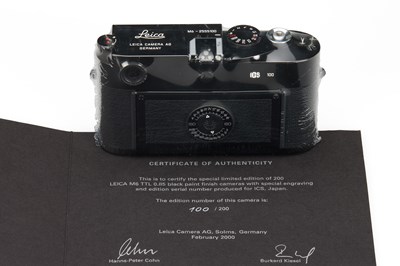 Lot 98 - Leica M6 TTL 0.85 ICS Black Paint