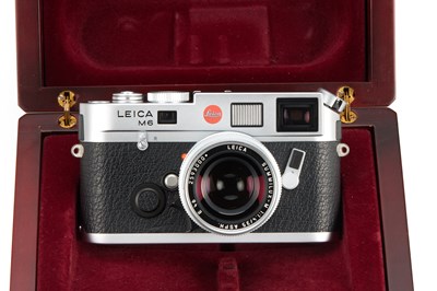 Lot 99 - Leica M6 TTL 0.72 Chrome +  Summilux-M ASPH. 1.4/35mm