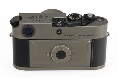 Lot 102 - Leica M7 'Handmade Titanium Camera' Prototype + Summilux-M 1.4/35mm ASPH. Titanium