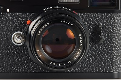 Lot 104 - Leica MP Classic Black Paint + Summicron-M 2/50mm
