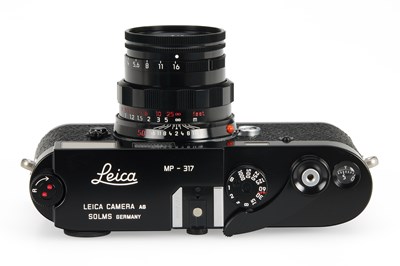 Lot 104 - Leica MP Classic Black Paint + Summicron-M 2/50mm
