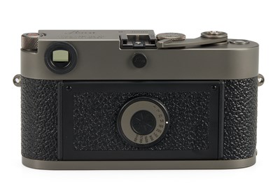 Lot 105 - Leica MP Titanium Edition 10324