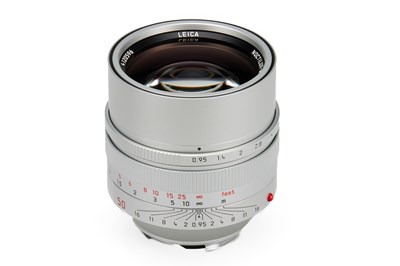 Lot 107 - Leica M3-P Chrome + Noctilux 0.95/50mm Chrome 10326