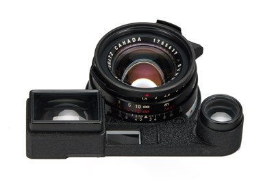 Lot 121 - Leitz Summilux 1.4/35mm Black M3