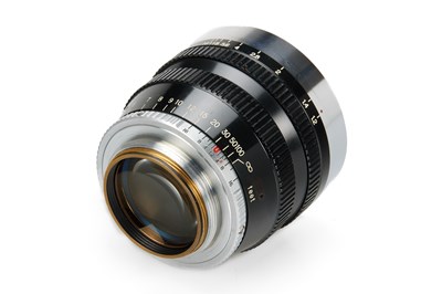 Lot 154 - Konishiroku f.M39 Hexanon 1.2/60mm Black/Chrome Set