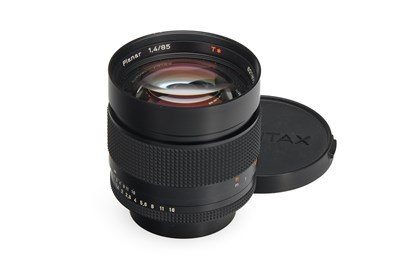 Lot 216 - Carl Zeiss Planar 1.4/85mm T*