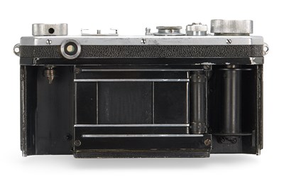 Lot 222 - Nikon I + Nikkor-H 2/5cm