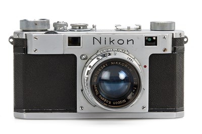 Lot 222 - Nikon I + Nikkor-H 2/5cm