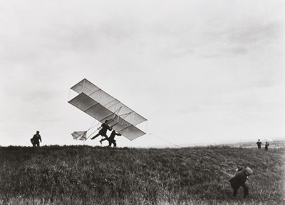 Lot 19 - JACQUES-HENRI LARTIGUE (1894–1986)