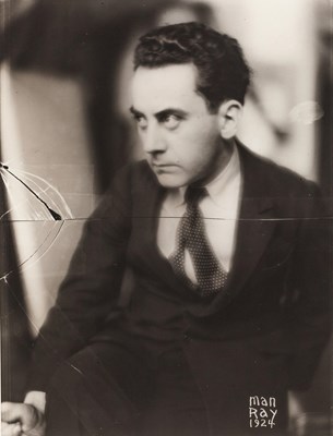 Lot 19 - MAN RAY (1890–1976)