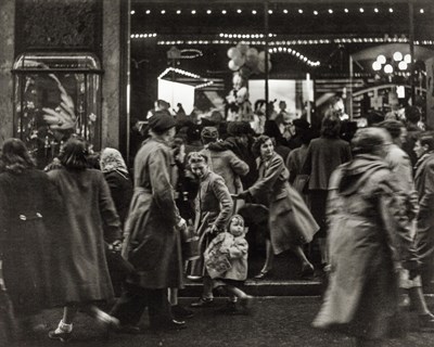 Lot 32 - WILLY RONIS (1910–2009)