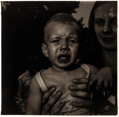 Lot 109 - DIANE ARBUS (1923–1971)