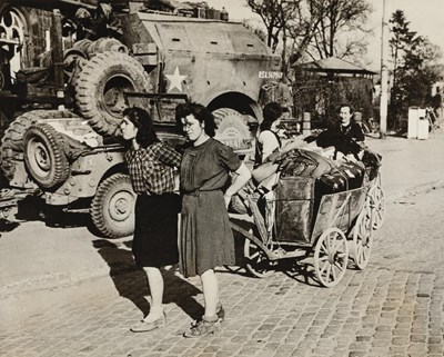 Lot 96 - MARGARET BOURKE-WHITE (1904–1971)