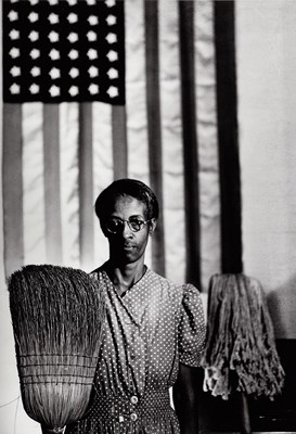 Lot 121 - GORDON PARKS (1912–2006)