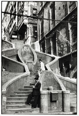 Lot 122 - HENRI CARTIER-BRESSON (1908–2004)