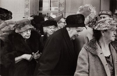 Lot 84 - HENRI CARTIER-BRESSON (1908–2004)