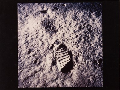 Lot 152 - BUZZ ALDRIN (* 1930)