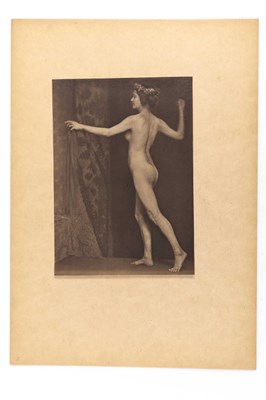 Lot 4 - GERMAINE KRULL (1897–1985)