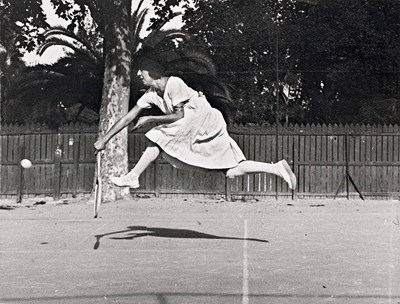 Lot 31 - JACQUES-HENRI LARTIGUE (1894–1986)