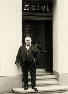 Lot 34 - AUGUST SANDER (1876–1964)