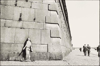 Lot 79 - HENRI CARTIER-BRESSON (1908–2004)