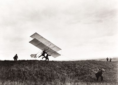 Lot 13 - JACQUES-HENRI LARTIGUE (1894–1986)