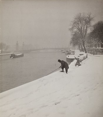 Lot 49 - ROBERT DOISNEAU (1912–1994)