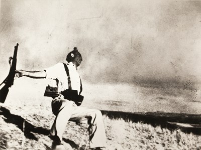 Lot 130 - ROBERT CAPA (1913–1954)