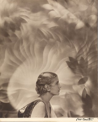 Lot 44 - CECIL BEATON (1904–1980)