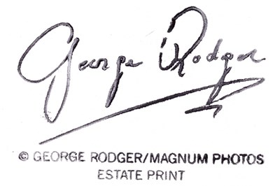 Lot 129 - GEORGE RODGER (1908–1995)
