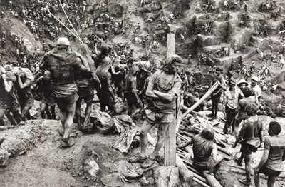 Lot 207 - SEBASTIÃO SALGADO (*1944)