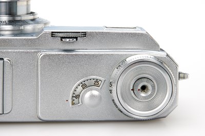 Lot 5 - Zeiss Ikon Contax II Outfit