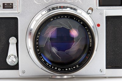 Lot 6 - Zeiss Ikon Contax IIa Outfit
