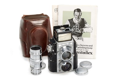 Lot 8 - Zeiss Ikon Contaflex TLR Set