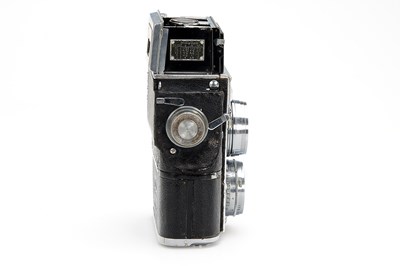 Lot 8 - Zeiss Ikon Contaflex TLR Set