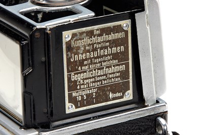 Lot 8 - Zeiss Ikon Contaflex TLR Set