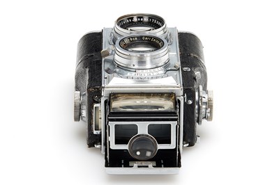 Lot 8 - Zeiss Ikon Contaflex TLR Set