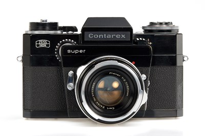 Lot 12 - Zeiss Ikon Contarex Super Black 1.Model + Planar 2/50mm